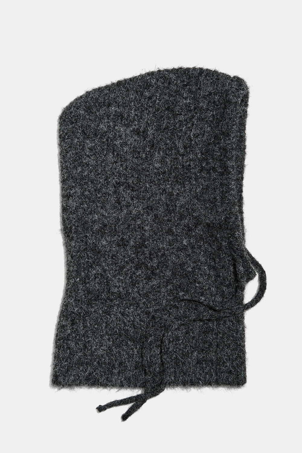 Mørkegrå, ribstrikket balaclava i gruppen Accessories / Strik / Huer hos Glitter (171001499700)