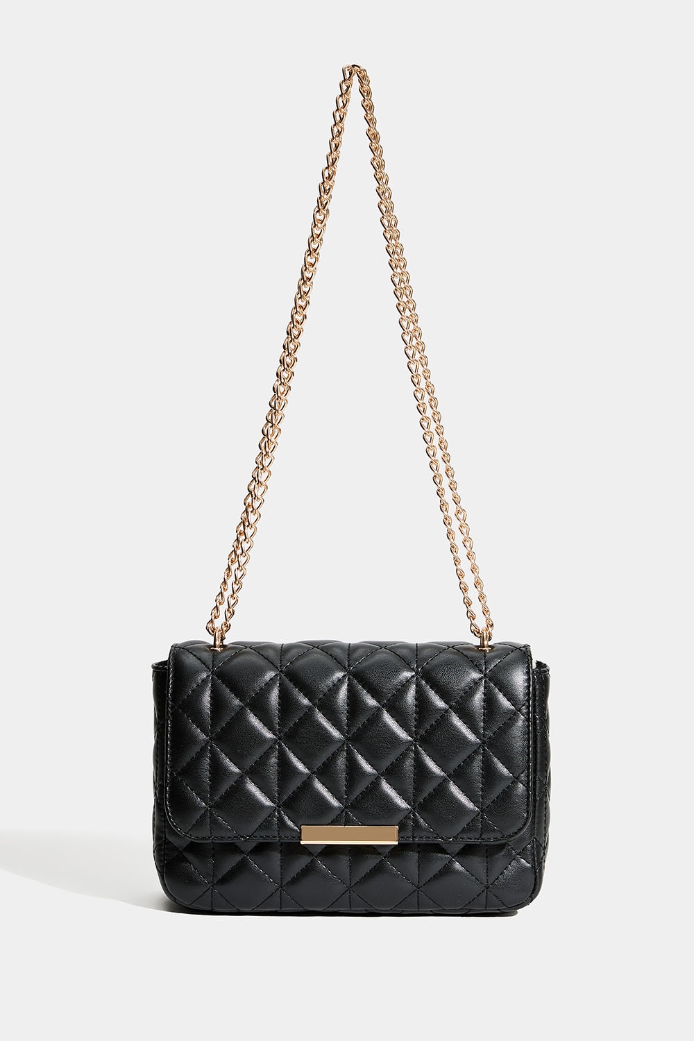 Sort taske med quiltet design og guldfarvet skulderrem i gruppen Tasker / Skuldertasker hos Glitter (172002019000)