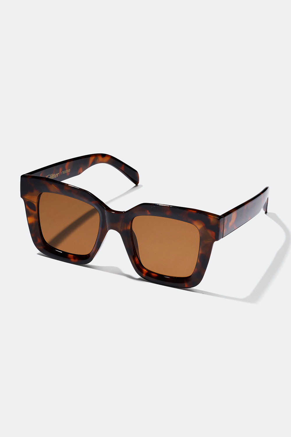 Store brune solbriller med firkantet design i gruppen Solbriller hos Glitter (176000680700)