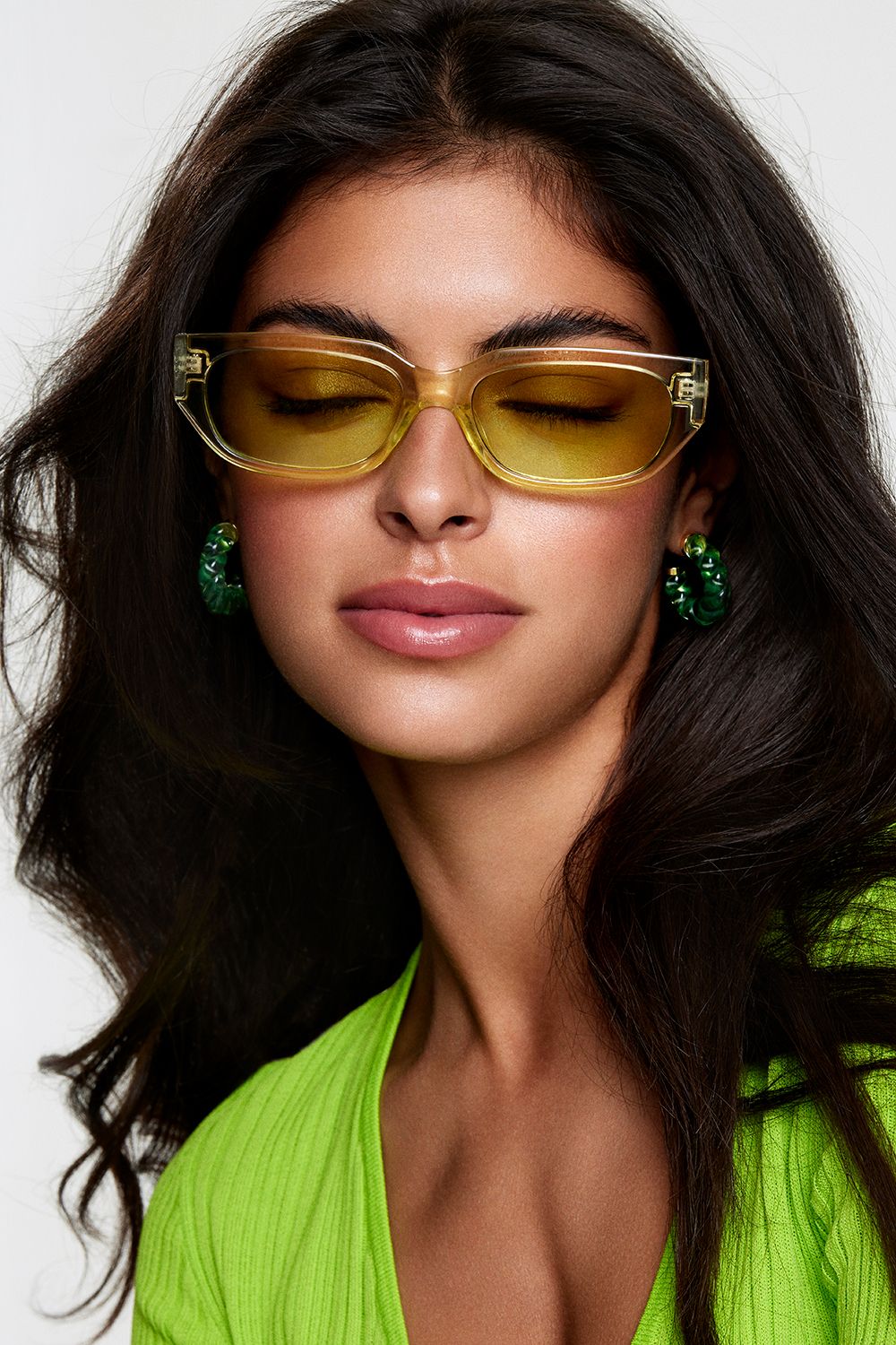 Slanke solbriller i limegrøn i gruppen Solbriller hos Glitter (176000697600)
