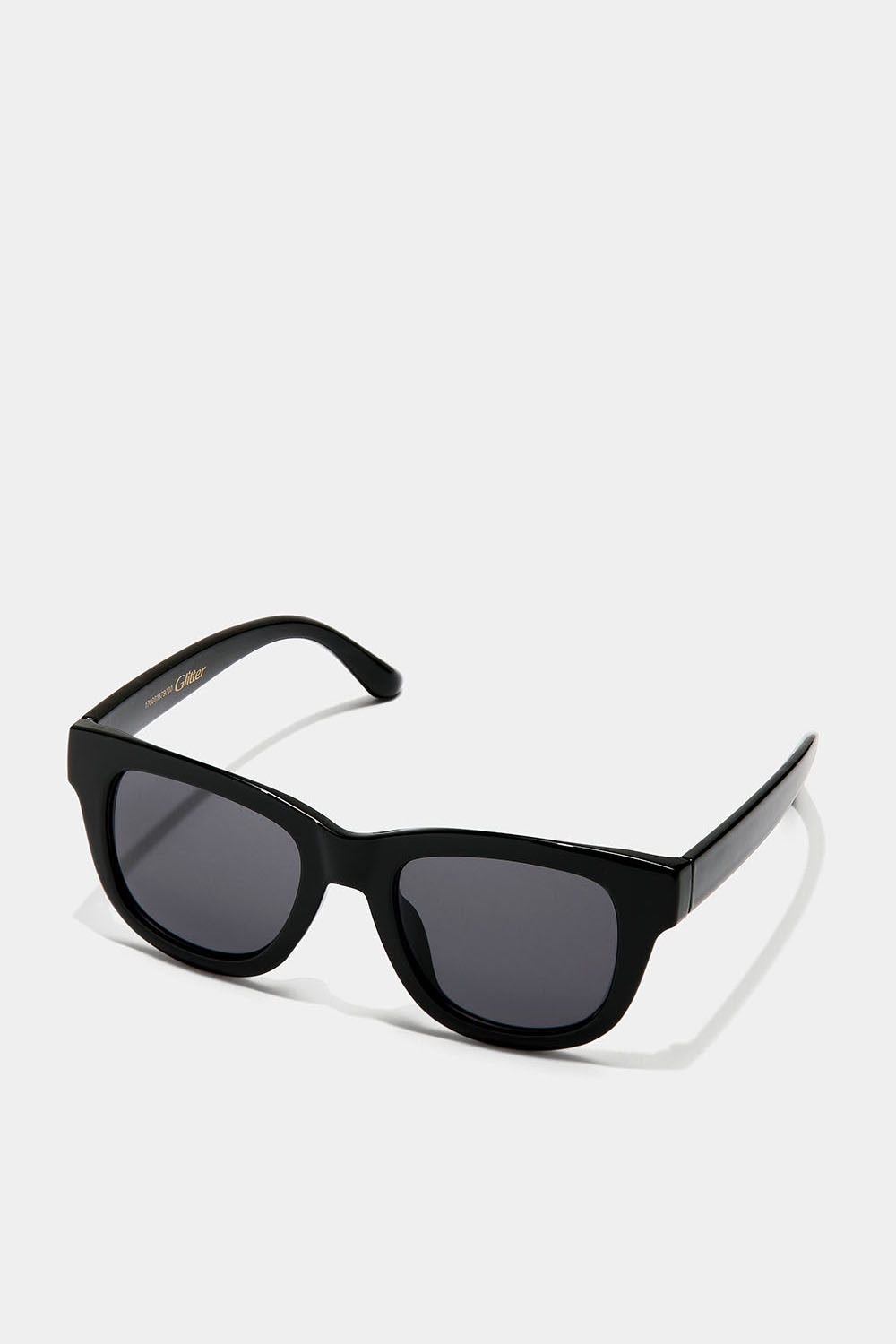 Sorte klassiske solbriller i gruppen Accessories / Solbriller hos Glitter (176001379000)