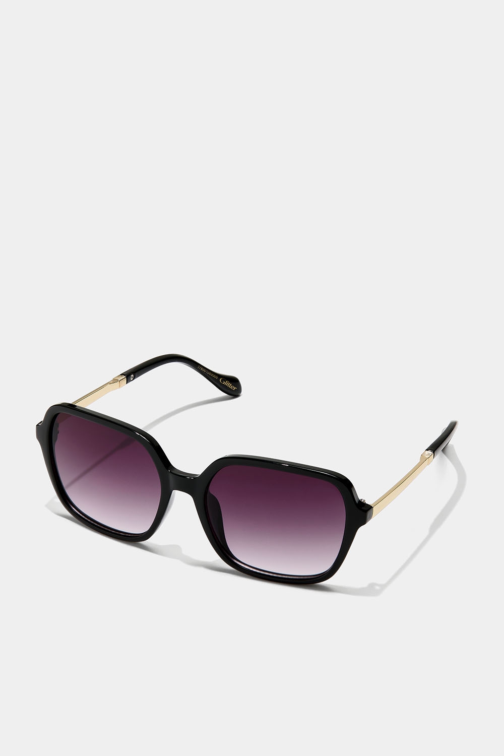 Sorte, retroinspirerede solbriller med gulddetaljer i gruppen Accessories / Solbriller hos Glitter (176001389000)