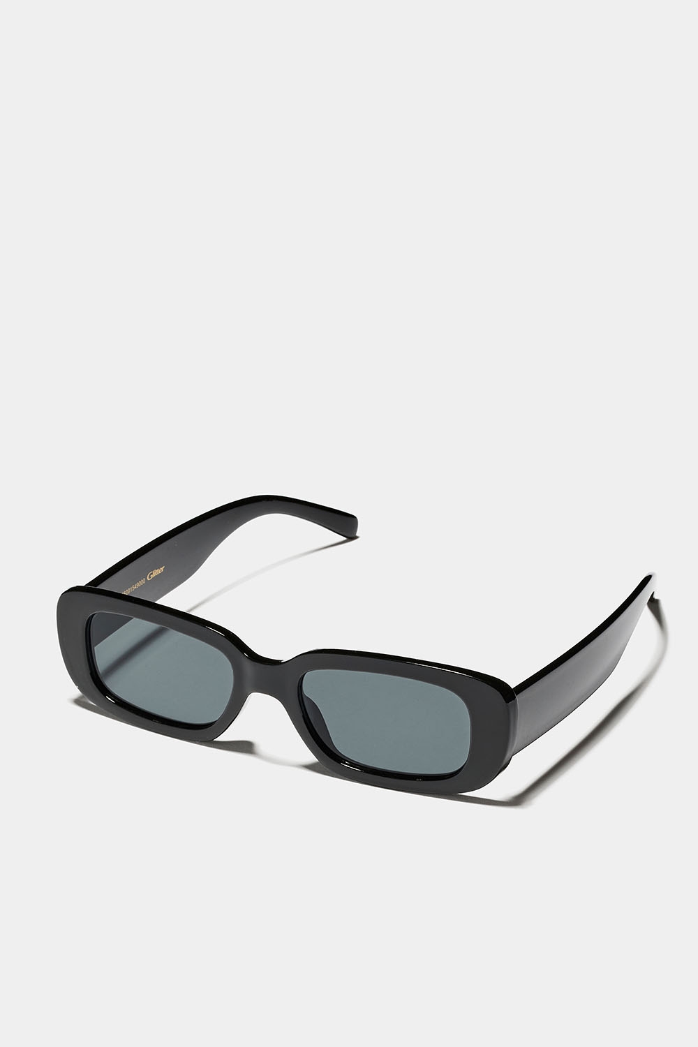 Sorte rektangulære solbriller med afrundede kanter i gruppen Accessories / Solbriller hos Glitter (176001549000)
