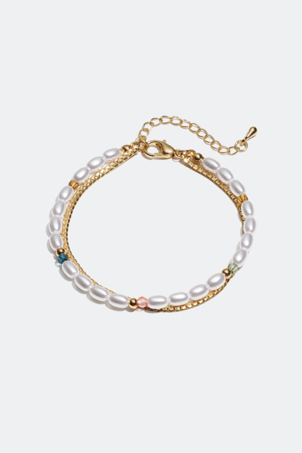 Dobbeltarmbånd med kæde og ovale perler i gruppen Smykker / Armbånd hos Glitter (251000249900)