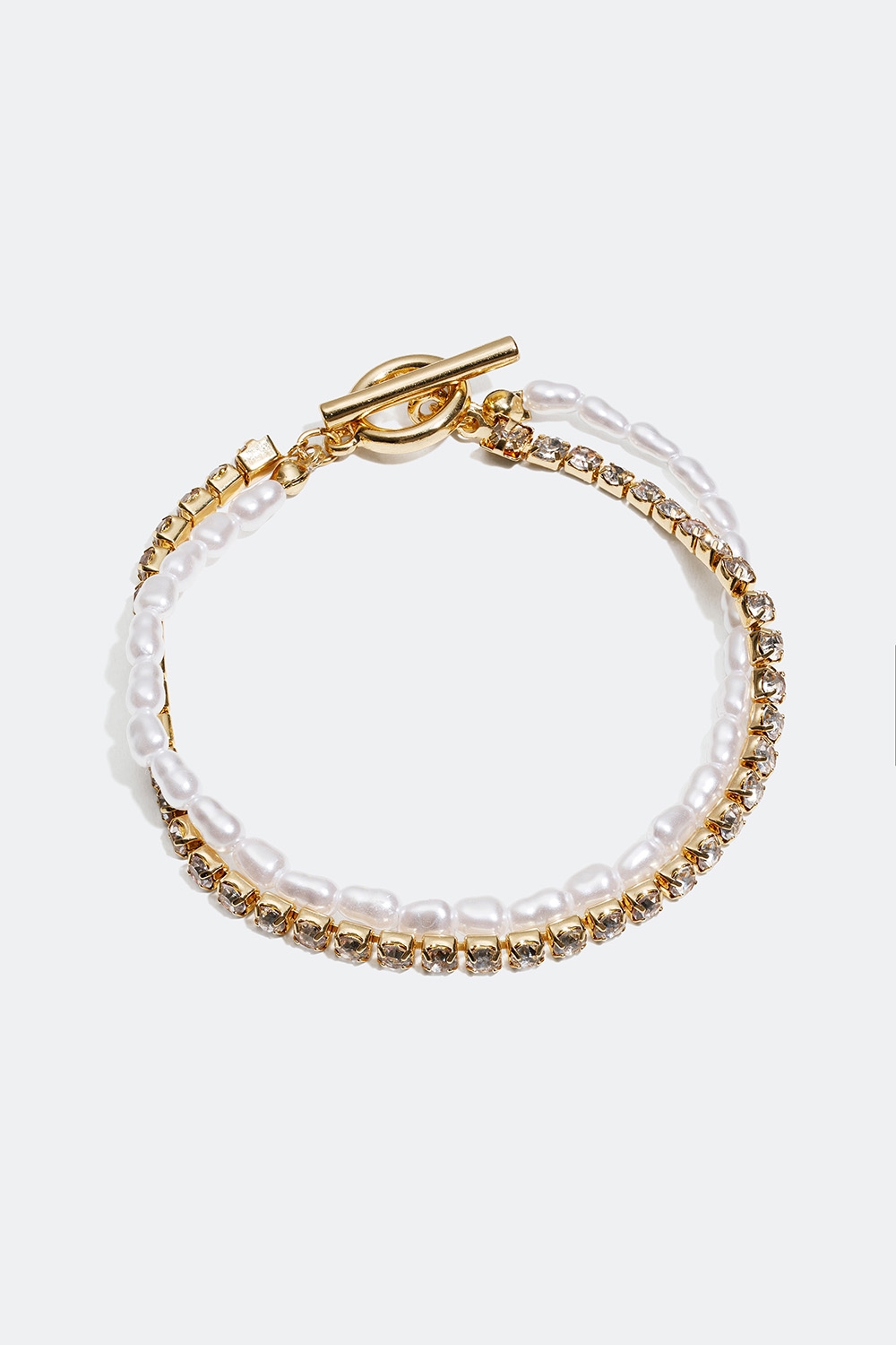 Guldfarvet dobbelt armbånd med perler og glassten i gruppen Smykker / Armbånd / Tynde hos Glitter (251000552002)
