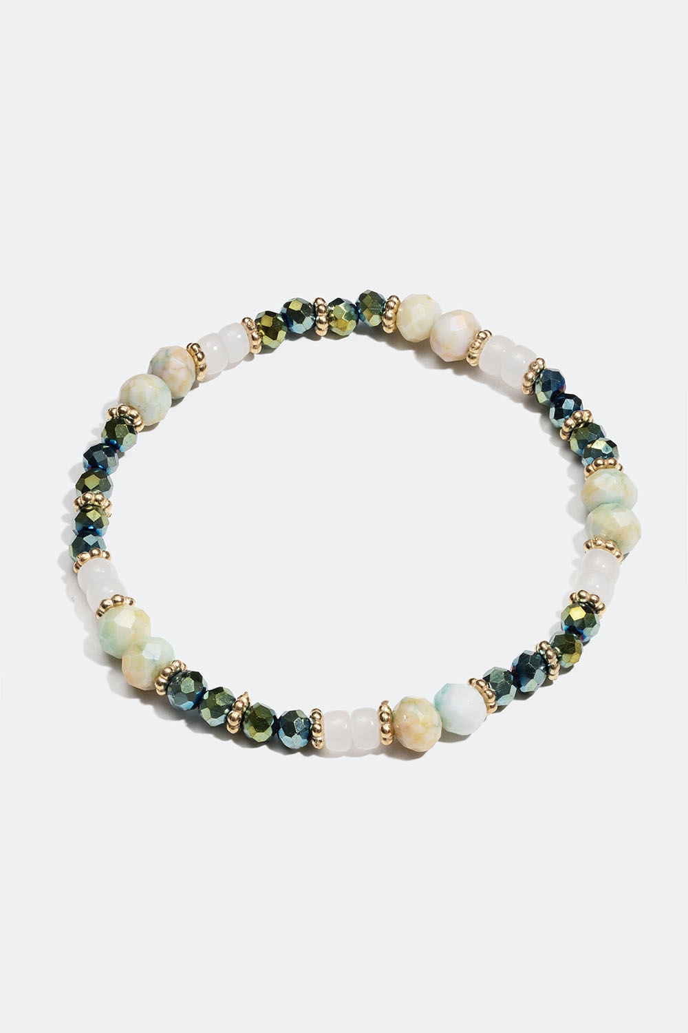 Elastisk armbånd med en blanding af grønne perler i gruppen Smykker / Armbånd / Tynde hos Glitter (251001107502)