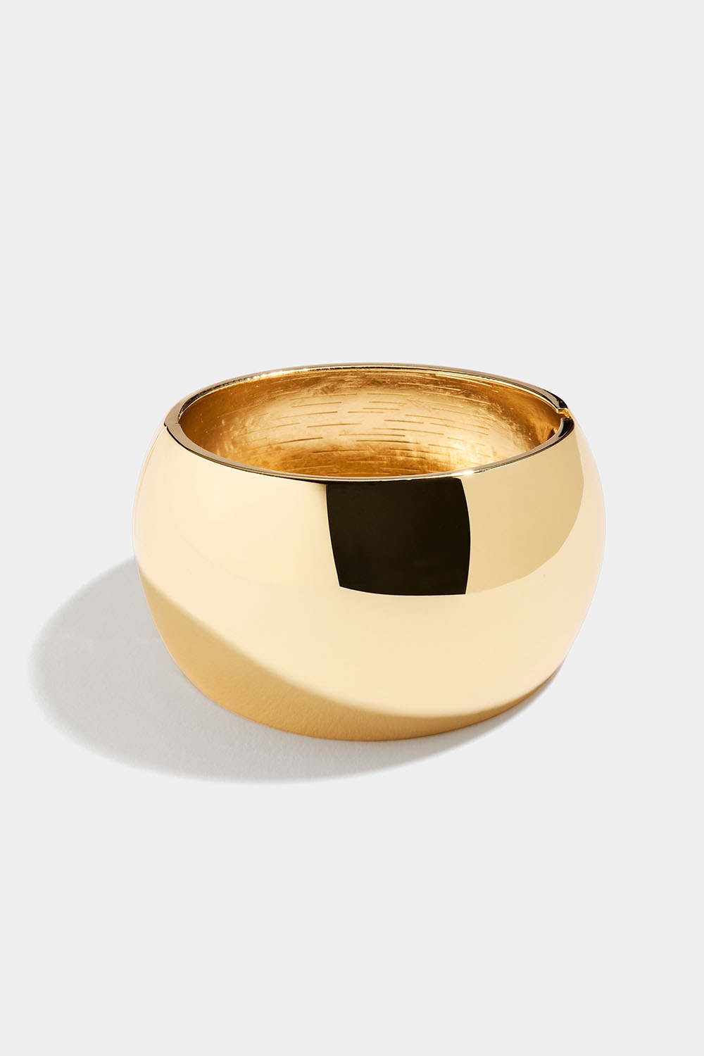 Buet manchet i gruppen Smykker / Armbånd / Brede hos Glitter (251001562000)