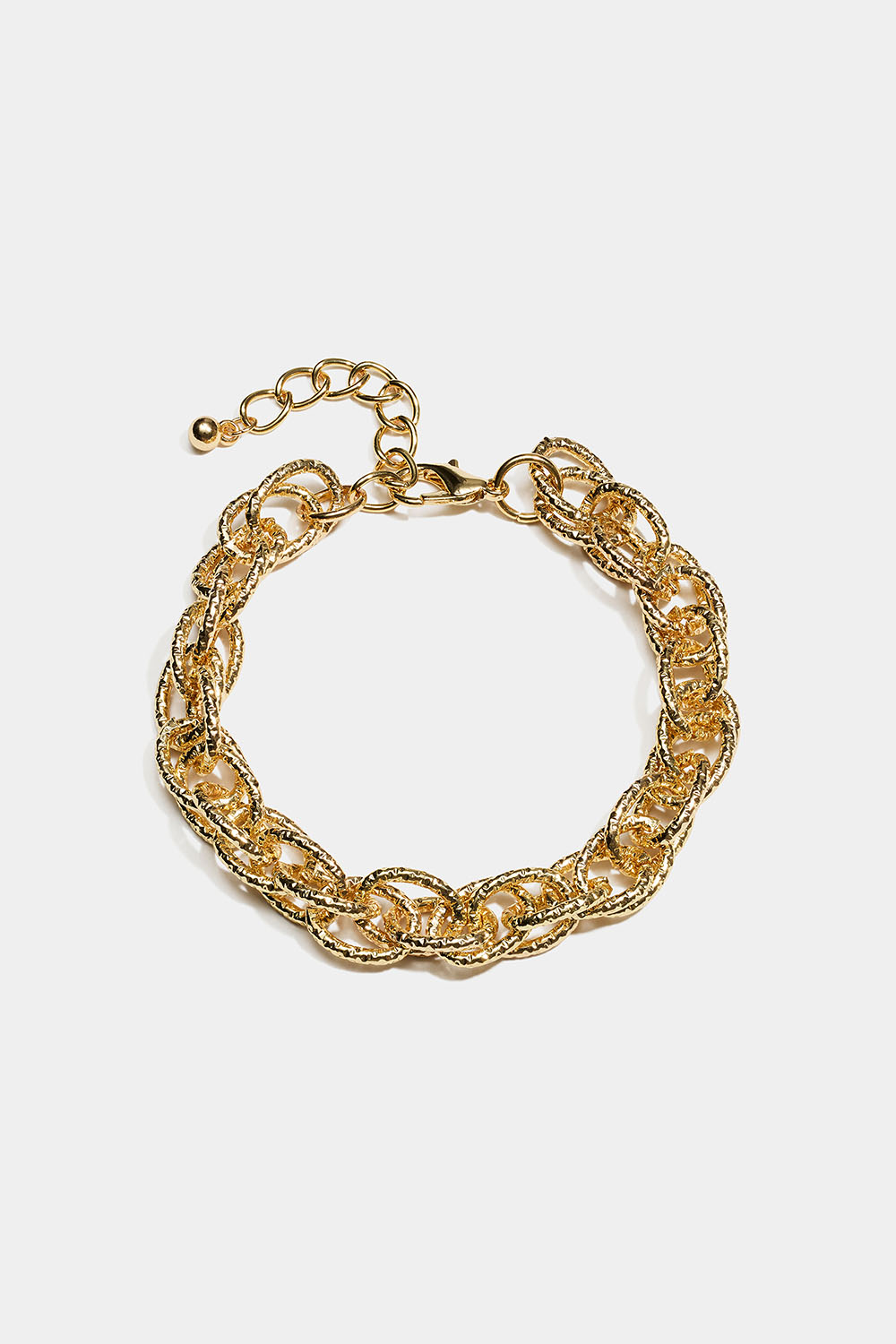 Guldfarvet kædearmbånd med hamret design i gruppen Smykker / Armbånd / Brede hos Glitter (251002282002)
