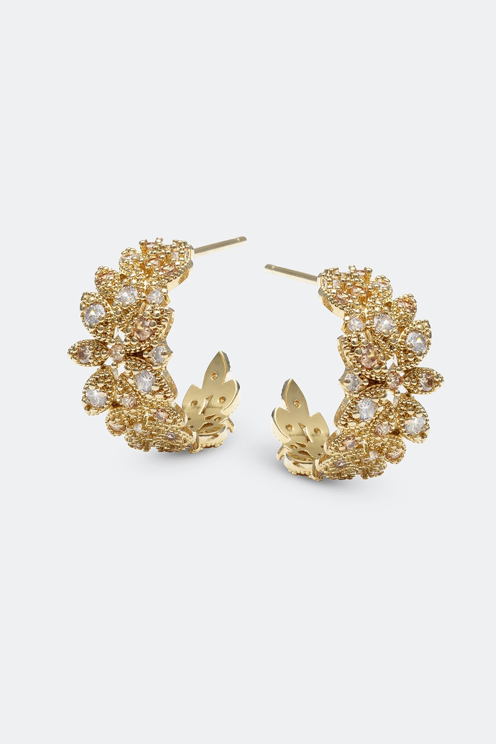Laurel hoops earrings - Gold i gruppen Lily and Rose - Øreringe hos Glitter (253001152002)
