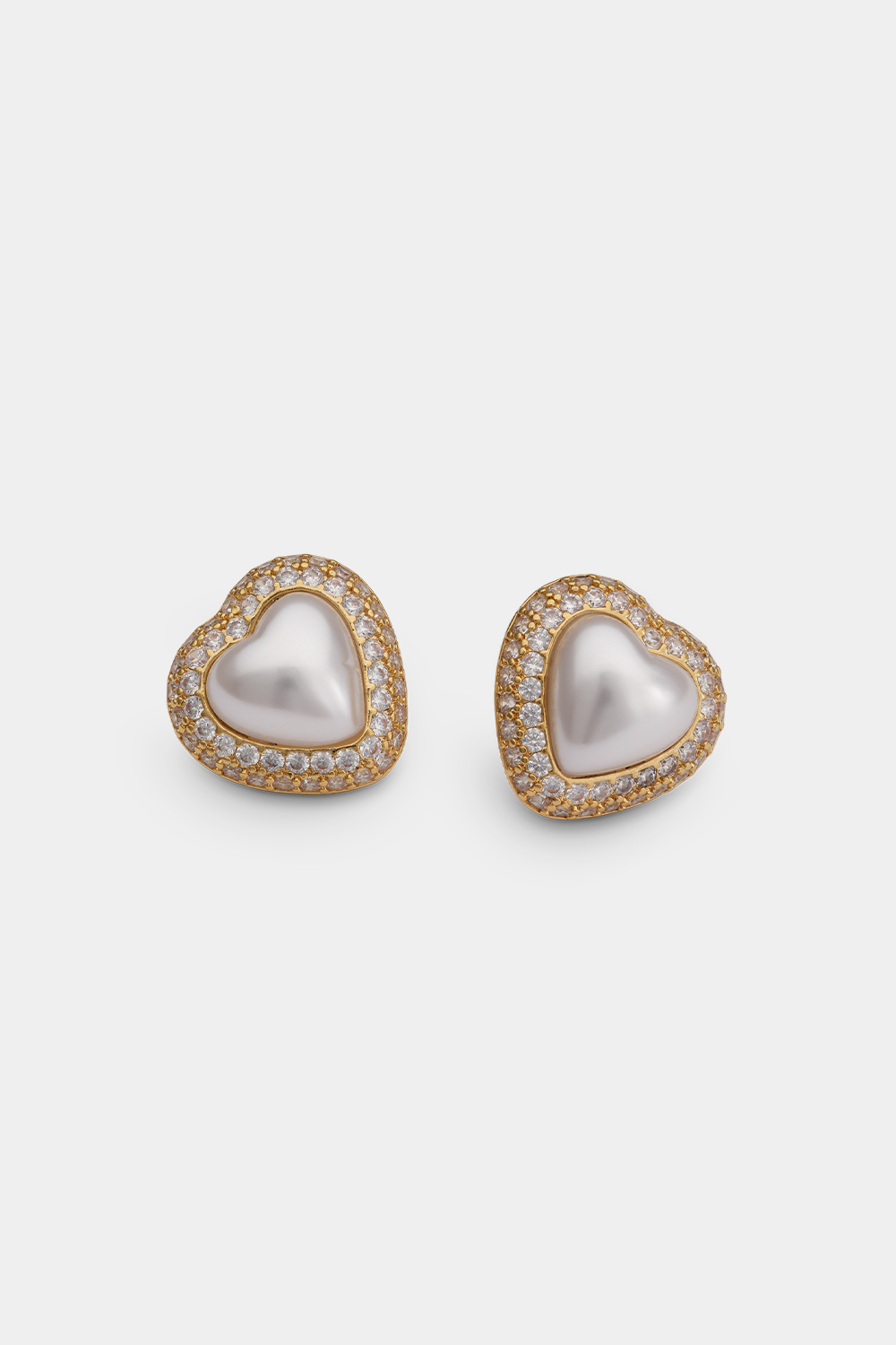 Athena earrings - Ivory i gruppen Smykker / Øreringe / Ørestikker hos Glitter (253001572002)