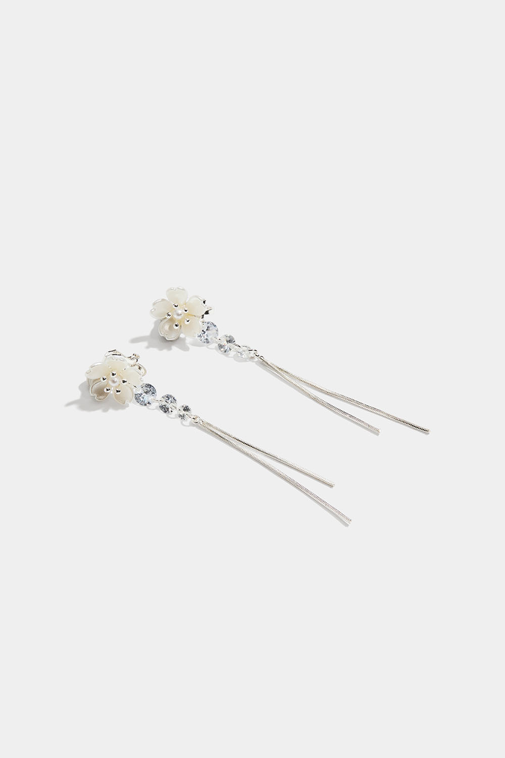 Lange blomsterklips i gruppen Smykker / Øreringe / Clips øreringe hos Glitter (253006601001)