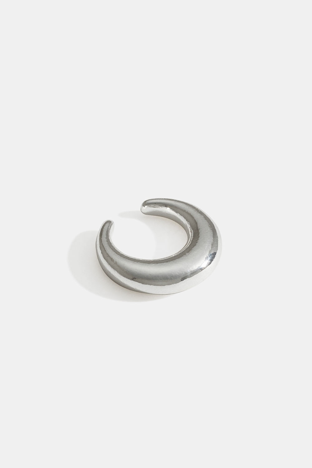 Afrundet earcuff i gruppen Smykker / Øreringe / Ear cuffs hos Glitter (253009631001)