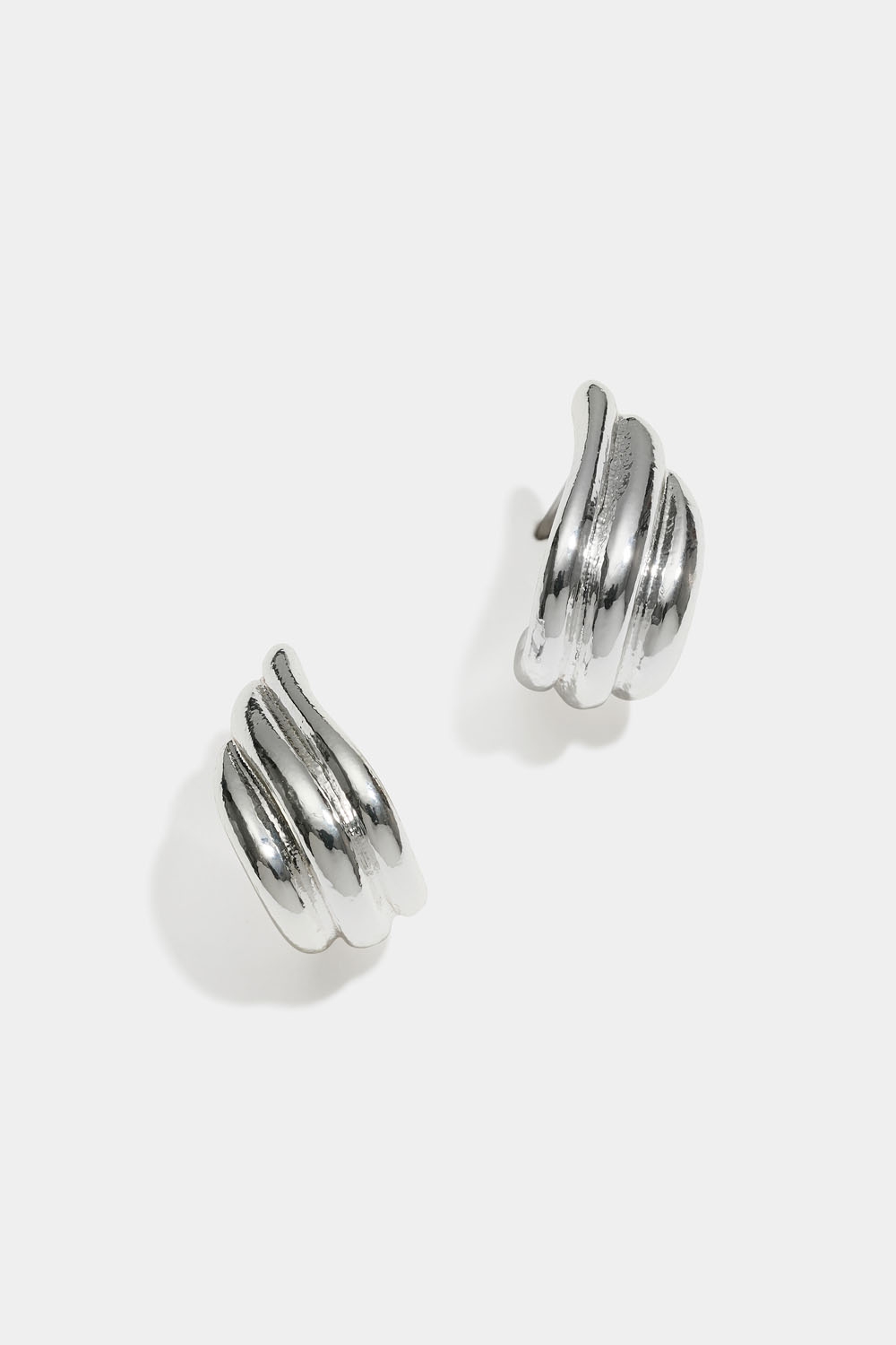 Små, riflede hoops i gruppen Smykker / Øreringe / Hoops hos Glitter (253009761001)