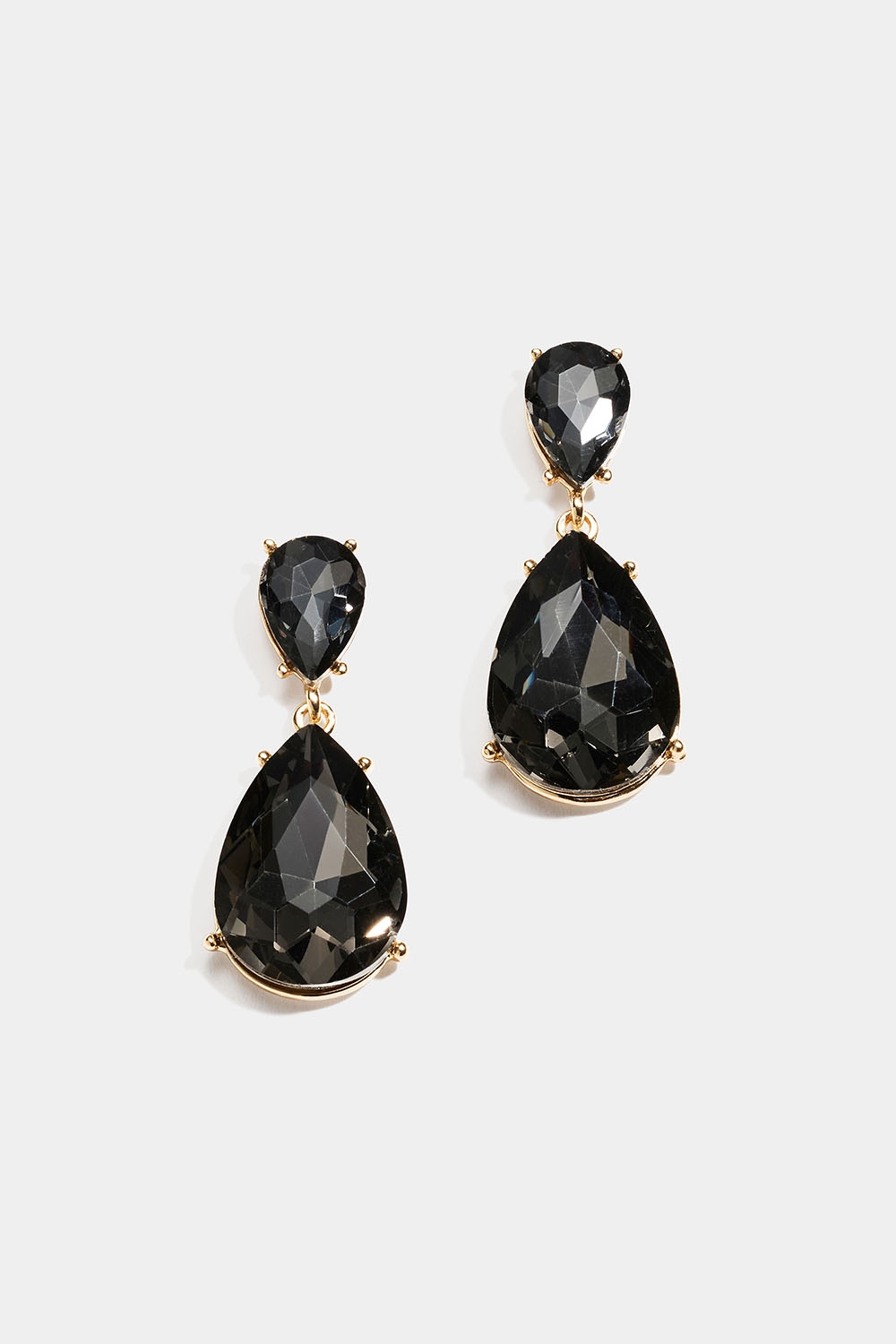 Øreringe med mørkegrå dråbeformede glassten i gruppen Smykker / Øreringe / Similiøreringe hos Glitter (253010390202)