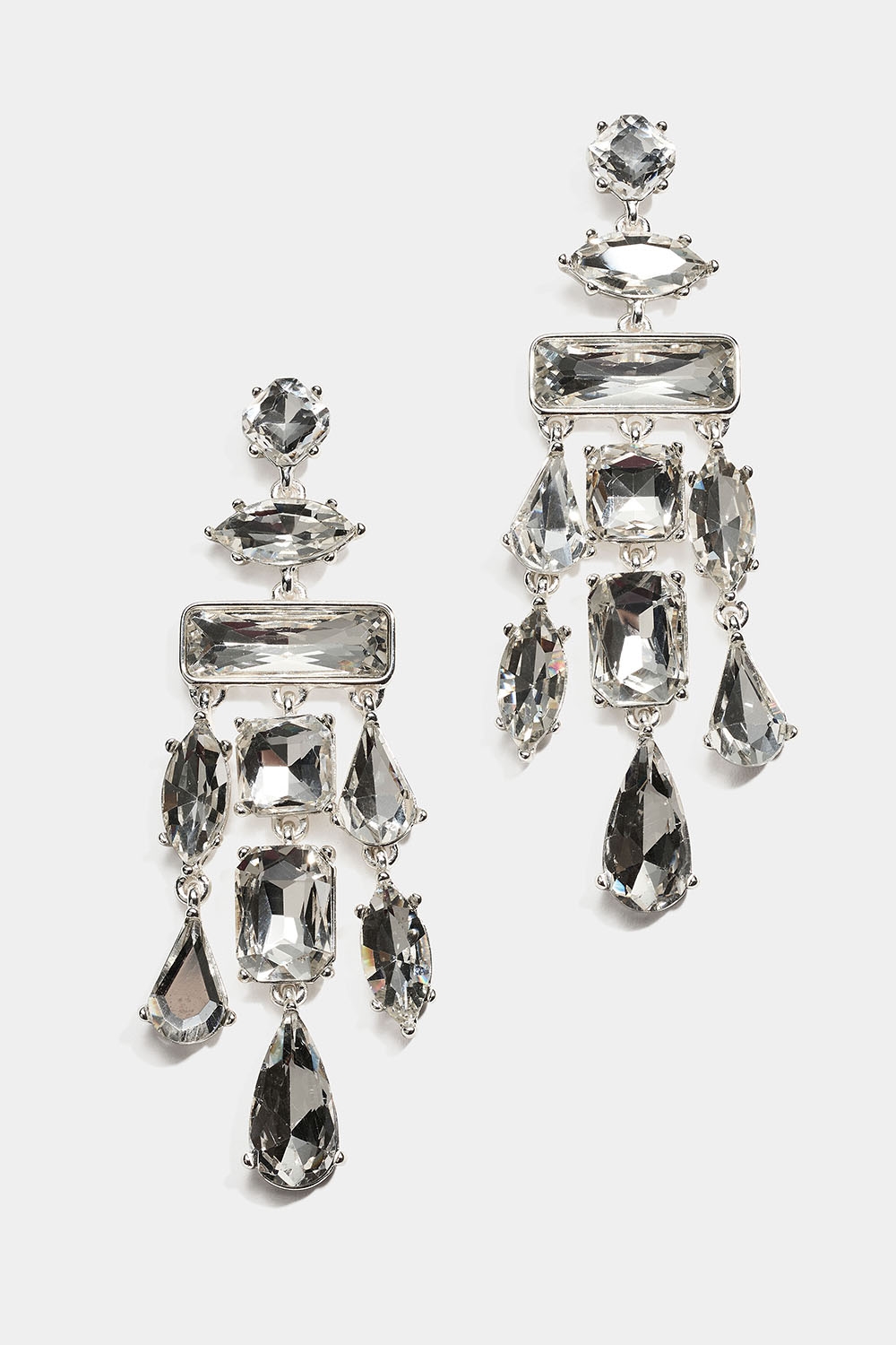 Store øreringe med glassten i forskellige former i gruppen Smykker / Øreringe / Similiøreringe hos Glitter (253010440201)