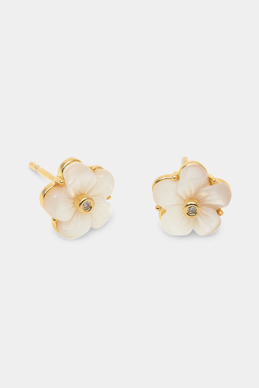 Petite Claire earrings - Creme puff i gruppen Lily and Rose - Øreringe hos Glitter (253011533102)