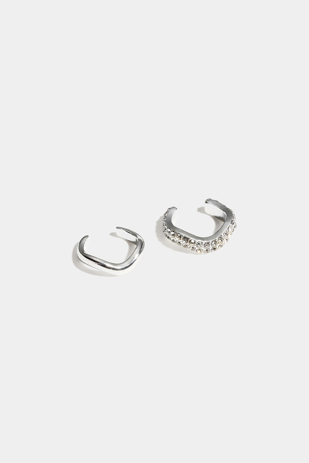 Bølgede ear cuffs med glassten, 2-pak i gruppen Smykker / Øreringe / Ear cuffs hos Glitter (253011781001)