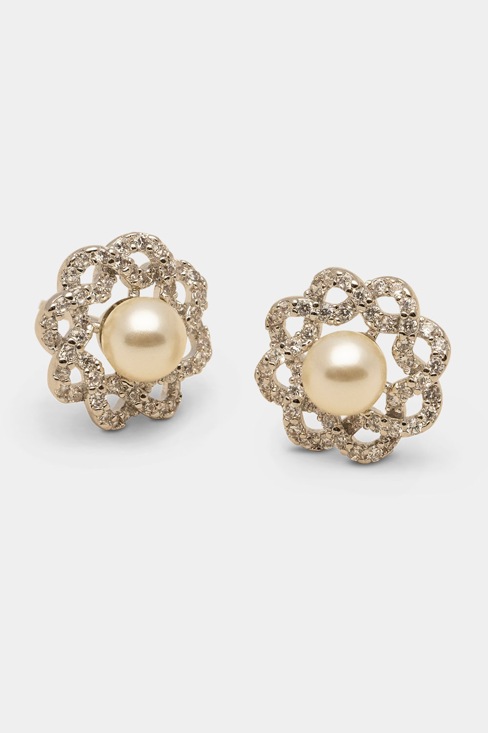 Fleur earrings - Ivory i gruppen Lily and Rose - Øreringe hos Glitter (253746391000)