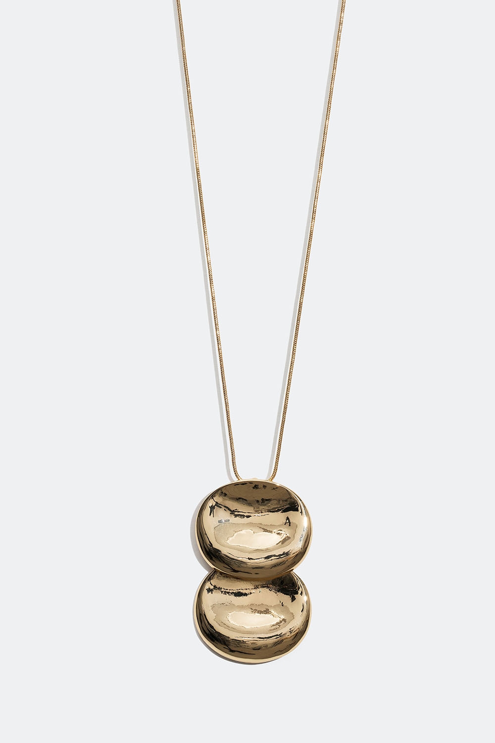 Lang guldfarvet halskæde med to plader i gruppen Smykker / Halskæder / Halskæder med vedhæng hos Glitter (254001232002)