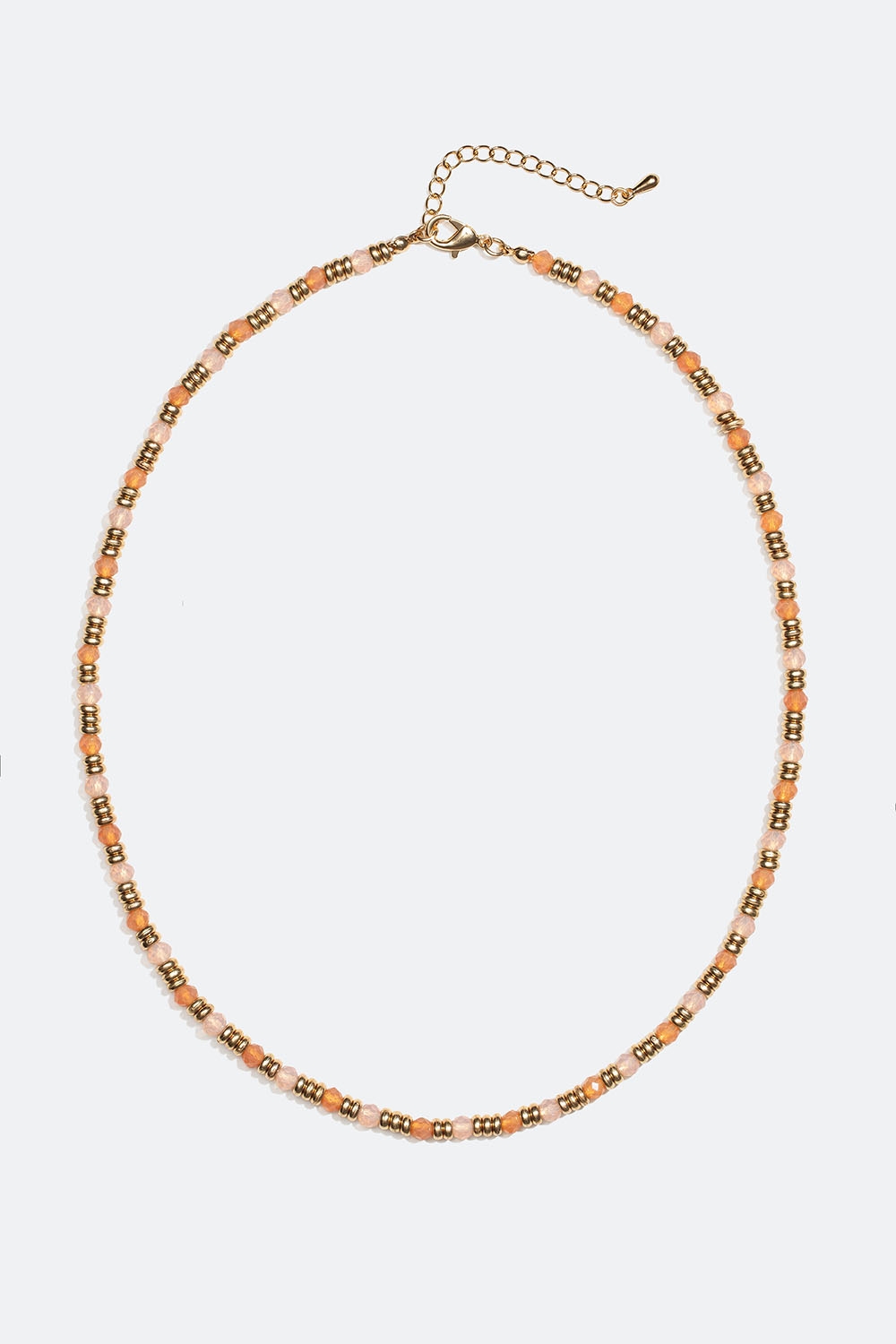 Halskæde med guldfarvede og rosa perler i gruppen Smykker / Halskæder hos Glitter (254001525402)