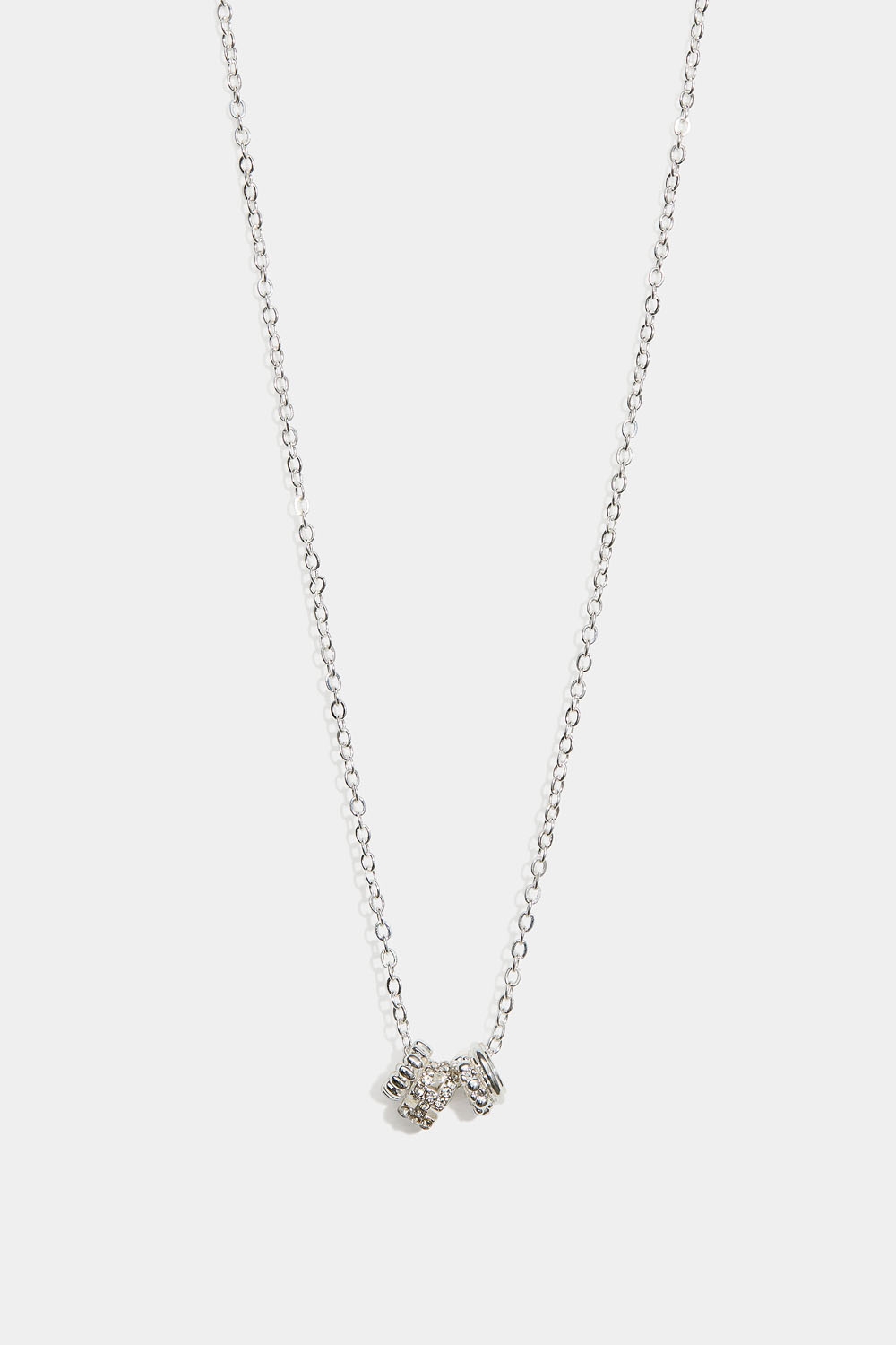 Halskæde med fire runde charms i gruppen Smykker / Halskæder / Halskæder med vedhæng hos Glitter (254002251001)