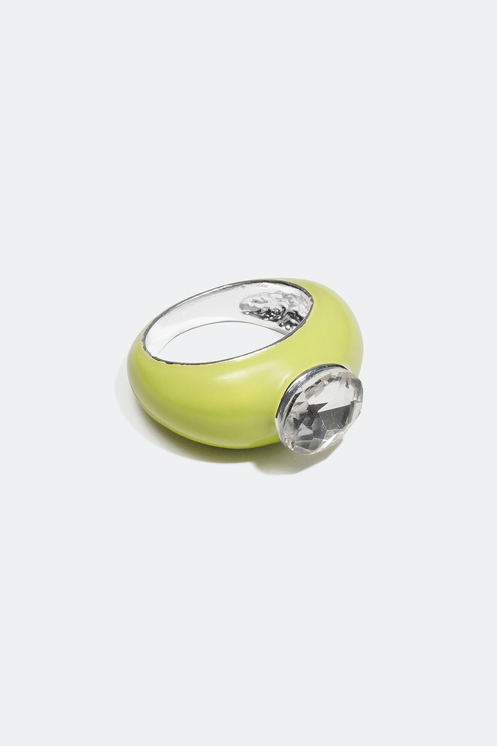 Ring med limegrøn emalje og glassten i gruppen Smykker / Ringe / Brede hos Glitter (256000547)
