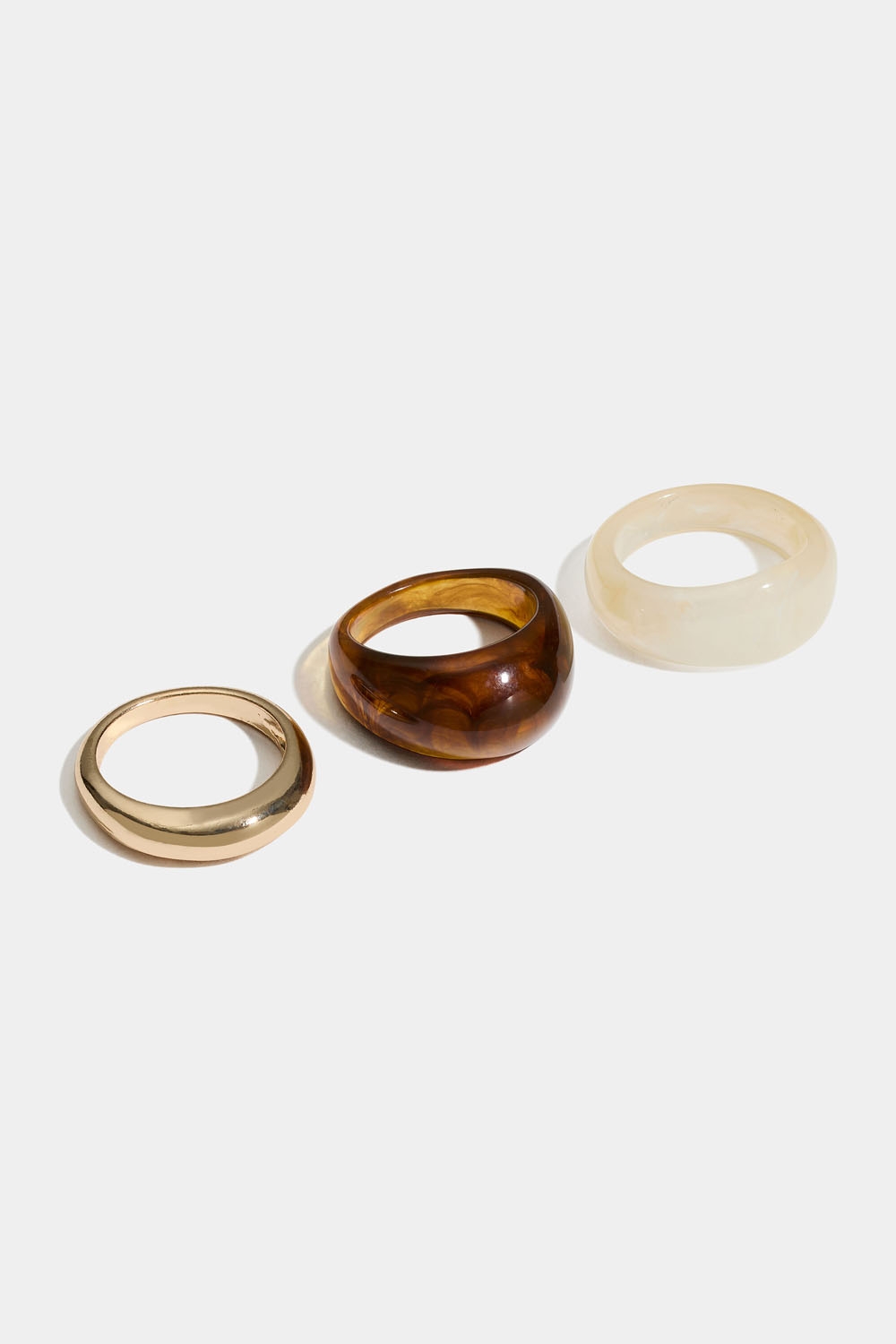 Ringe i akryl og metal, 3-pak i gruppen Smykker / Ringe / Flerpak hos Glitter (2560016184)