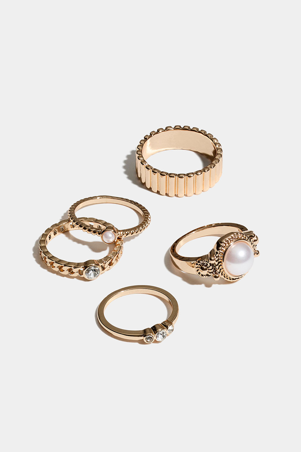 Guldfarvede ringe i forskellige størrelser med perler og glassten, 5-pak i gruppen Smykker / Ringe / Flerpak hos Glitter (2560018020)