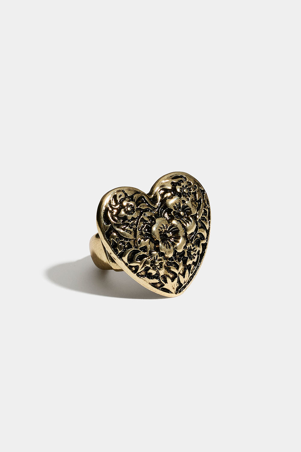 Elastisk ring med mønstret hjerte i gruppen Smykker / Ringe / Brede hos Glitter (256001812102)