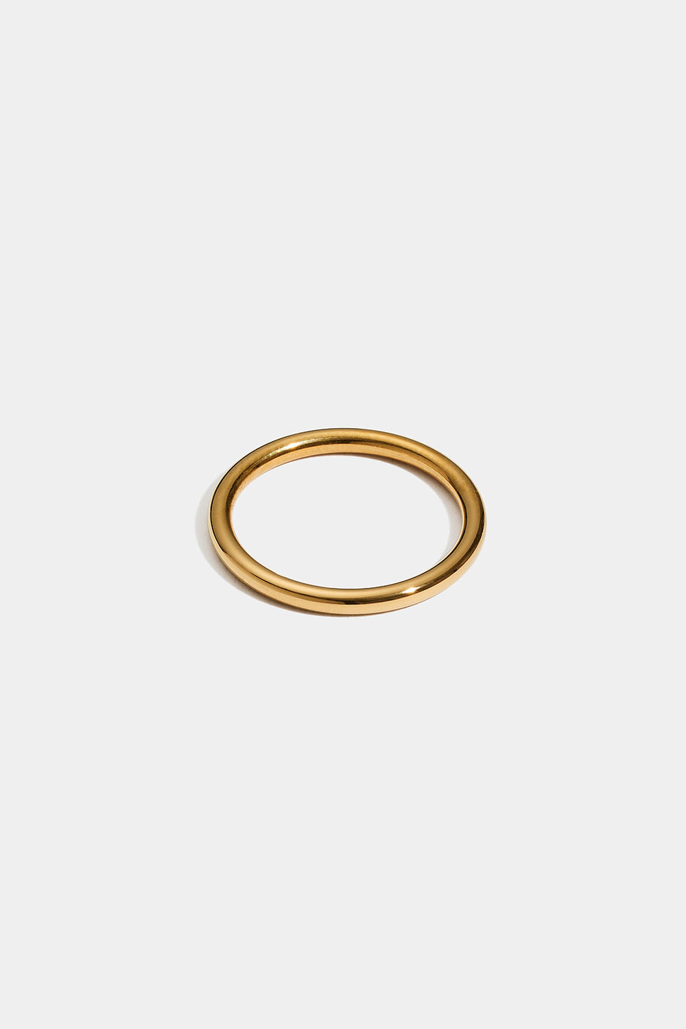 Ring i stål med 18 K guld i gruppen Stål / Ringe i stål hos Glitter (2560021420)