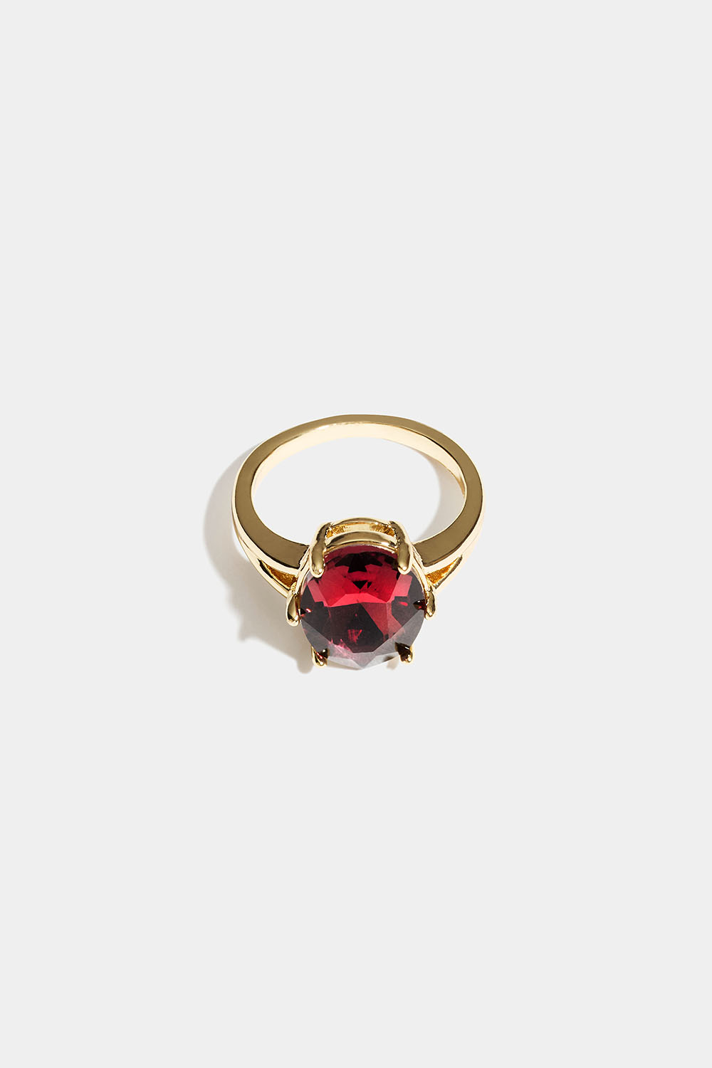 Ring med stor vinrød glassten i gruppen Smykker / Ringe hos Glitter (2560021763)