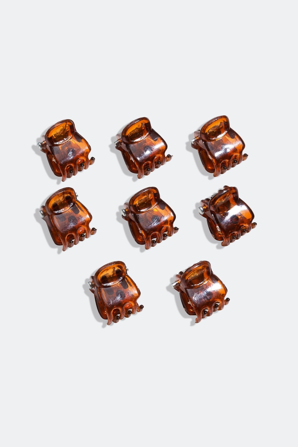 Mini hårklemme, 8 stk pr pakke, brun i gruppen Håraccessories / Spænder & klemmer / Hårklemmer hos Glitter (301573909000)