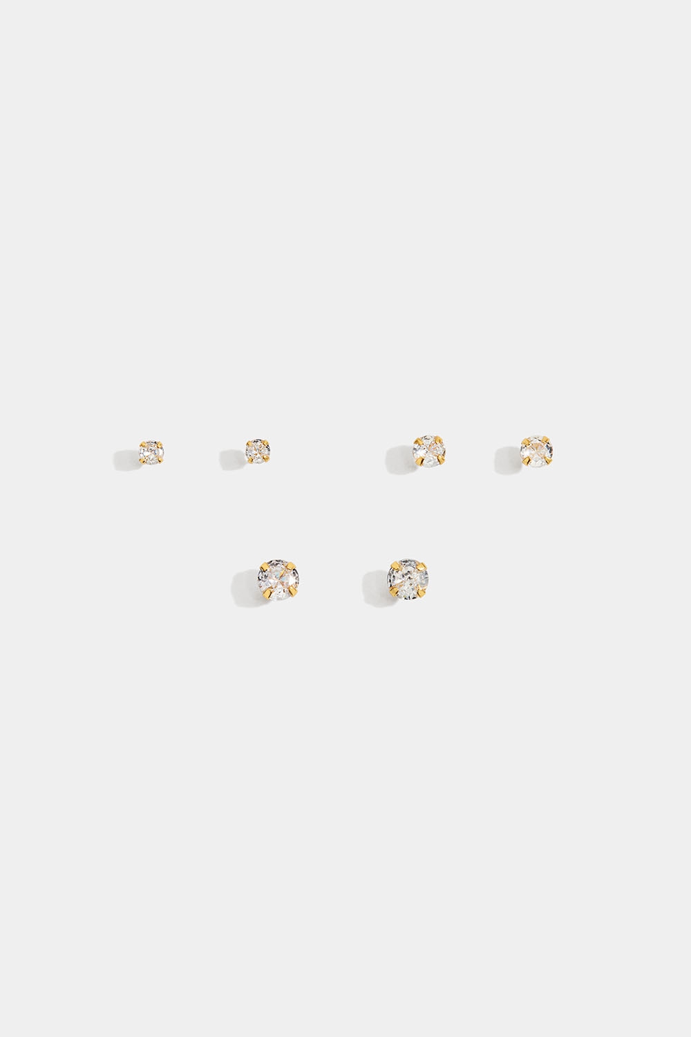 Ørestikker med runde glassten, forgyldt med 18 kt. guld, 3-pack, 4 mm i gruppen 18 kt. forgyldt sølv / Øreringe i 18 kt. guld hos Glitter (306849661000)