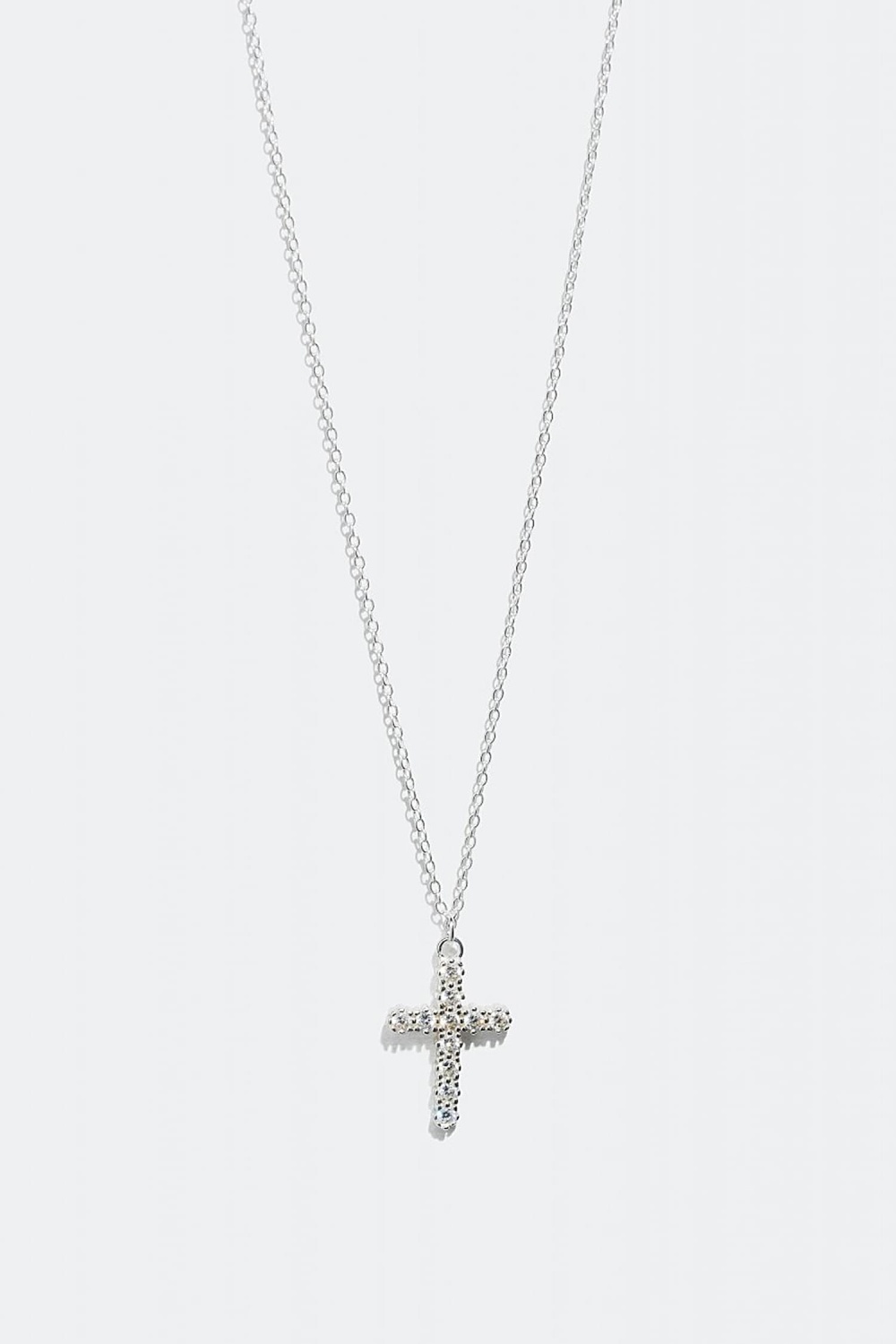 Sølvhalskæde med et kors med Cubic Zirconia sten i gruppen Alle Smykker hos Glitter (323414)