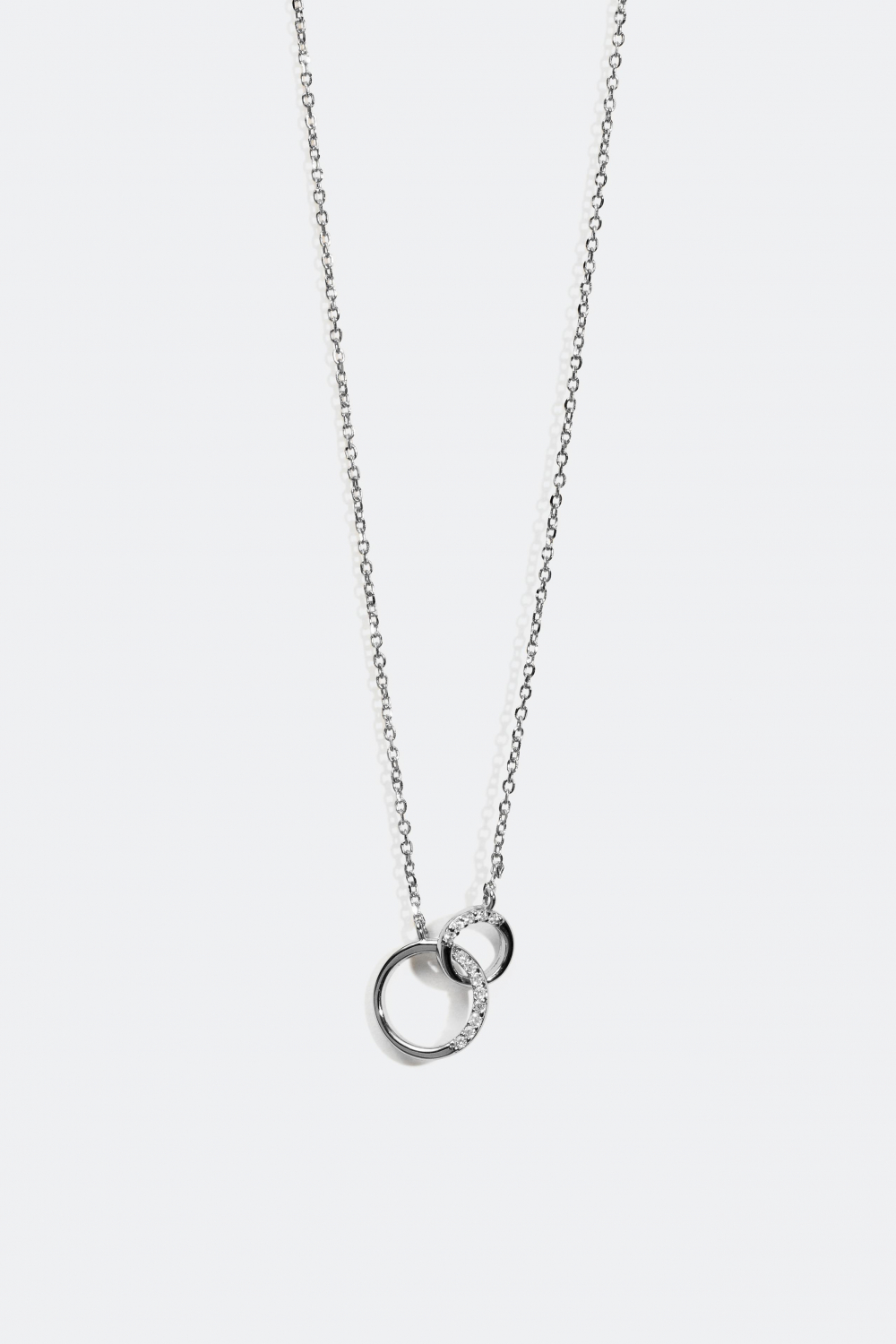 Halskæde i ægte sølv, to ringe i gruppen Ægte sølv / Sølvhalskæder / Halskæder med vedhæng hos Glitter (325370011000)
