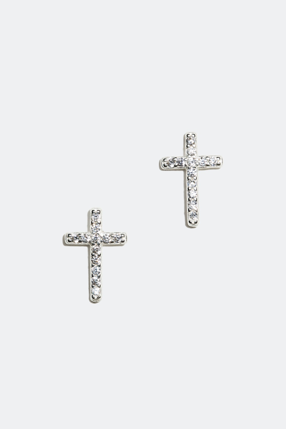 Øreringe i ægte sølv med kors i gruppen Sølvsmykker / Sølvøreringe / Ørestikker hos Glitter (326309)