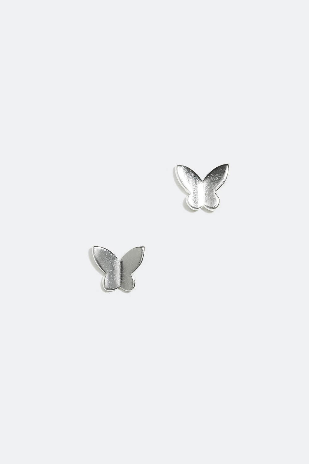 Ørestikker med sommerfuglemotiv i gruppen Ægte sølv / Sølvøreringe / Ørestikker i ægte sølv hos Glitter (327578011000)