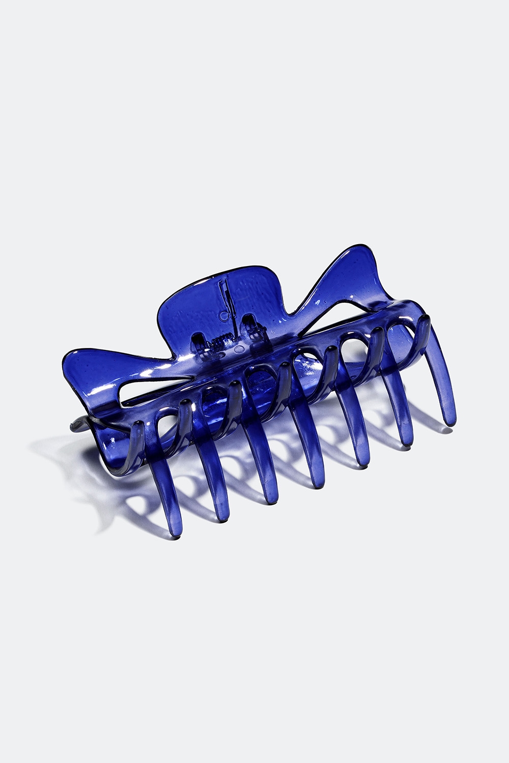 Mørkeblåt hårspænde i klassisk design, 8,5 cm i gruppen Håraccessories / Spænder & klemmer / Hårklemmer hos Glitter (331001387200)