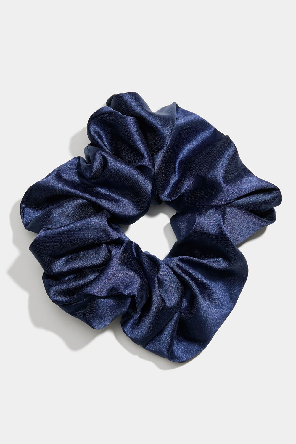 Stor mørkeblå scrunchie i gruppen Håraccessories / Scrunchies hos Glitter (332000717201)