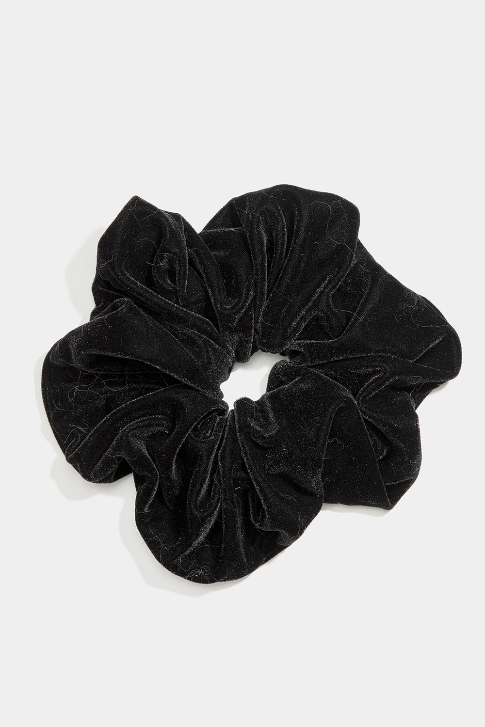 Stor scrunchie i sort fløjl i gruppen Håraccessories / Scrunchies hos Glitter (332001029000)