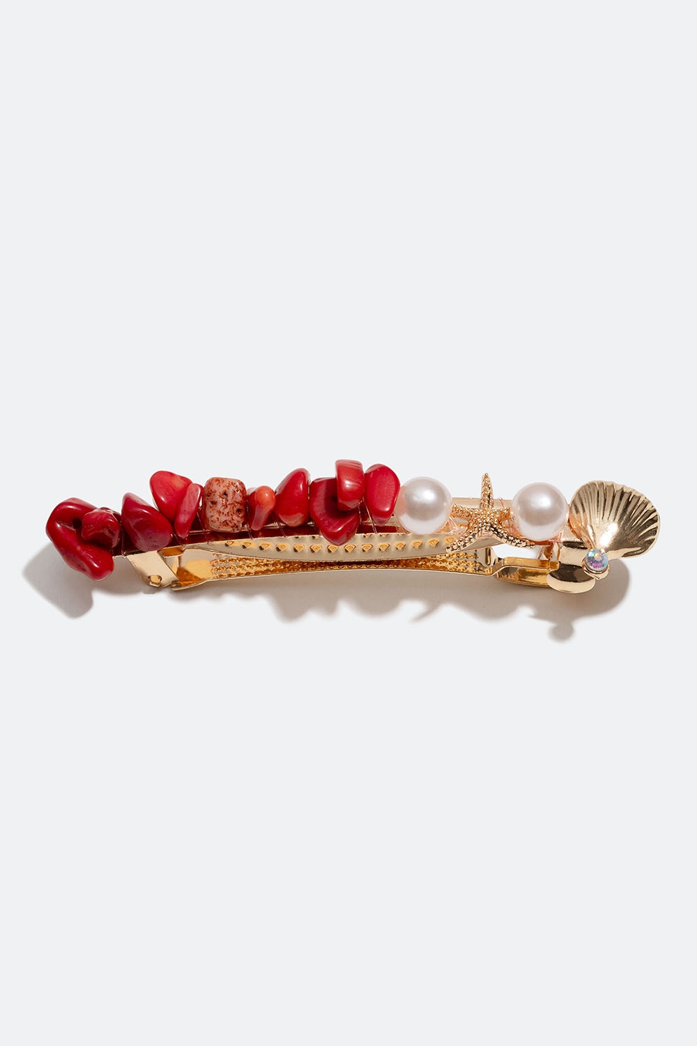 Guldfarvet hårspænde med røde perler, muslingeskal og søstjerner i gruppen Håraccessories / Spænder & klemmer / Hårspænder hos Glitter (335001186000)