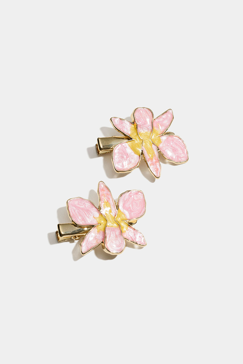 Guldfarvede hårspænder med lyserøde blomster, 2-pak i gruppen Håraccessories / Spænder & klemmer / Hårspænder hos Glitter (335002105000)
