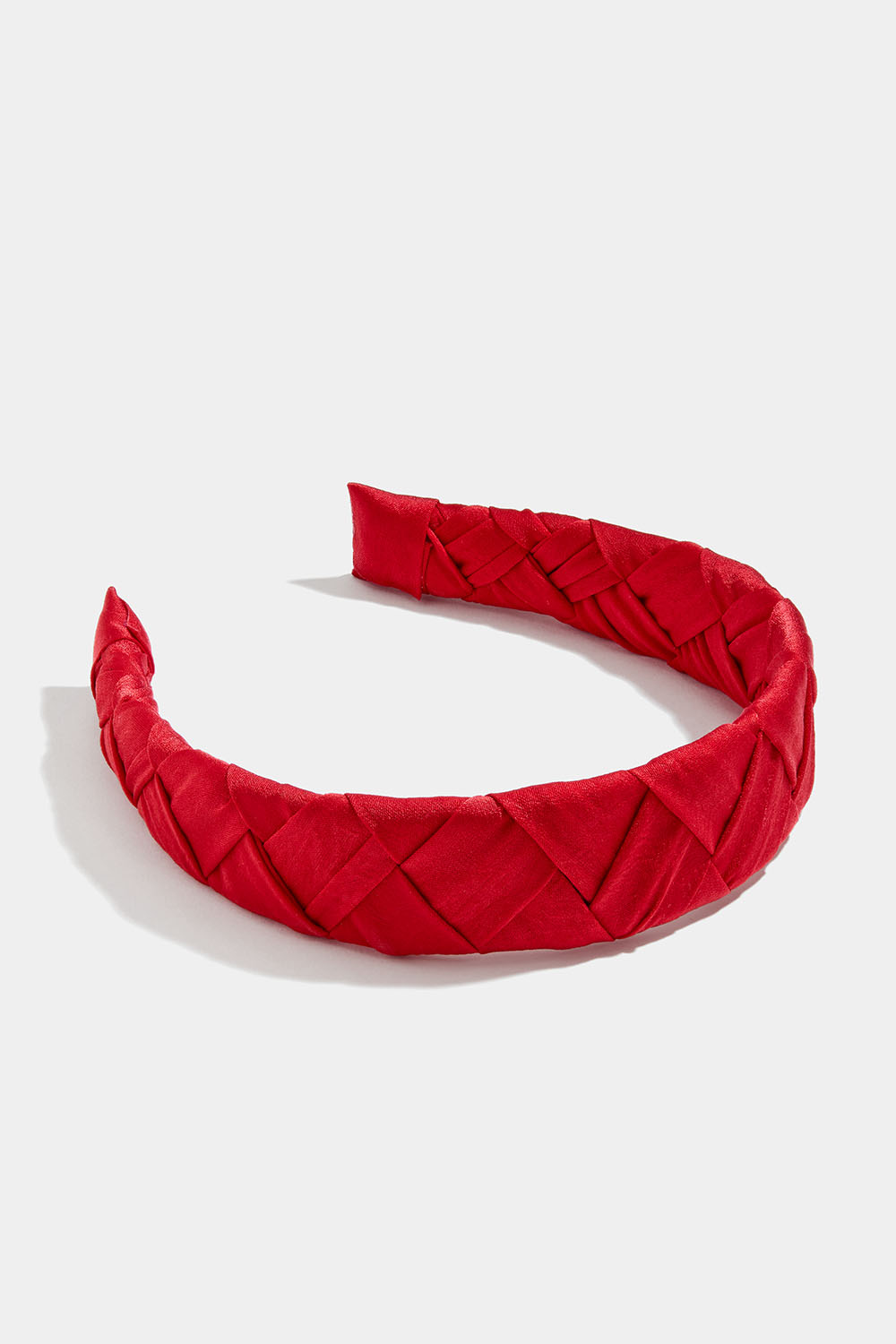 Flettet diadem i rødt i gruppen Håraccessories / Hårbøjler / Brede hos Glitter (336001256000)