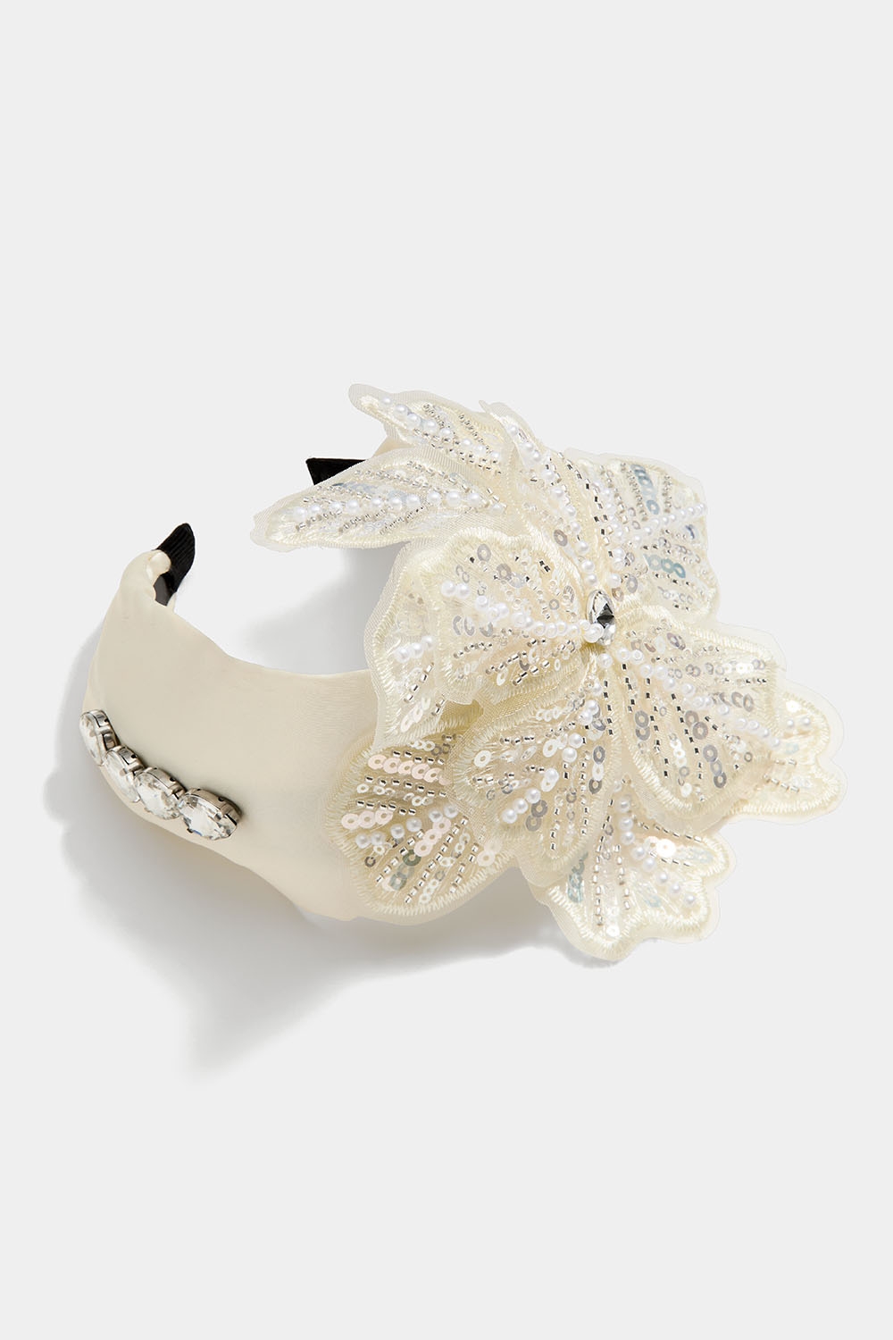 Tiara med sort pailletblomst i gruppen Håraccessories / Hårbøjler / Brede hos Glitter (336001413100)