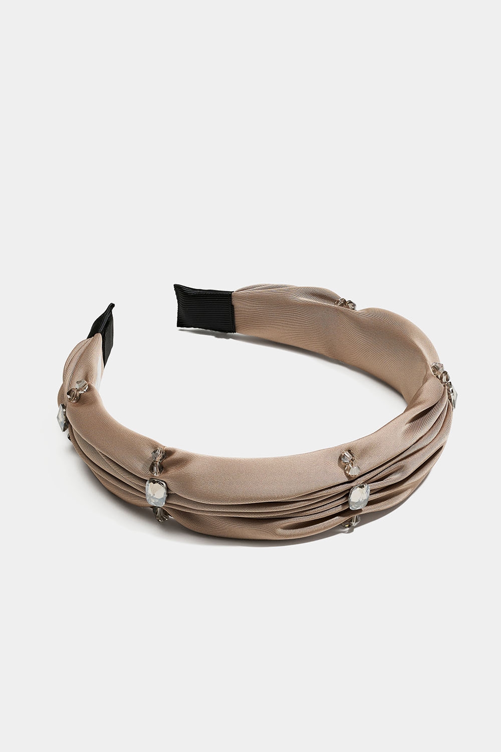 Beige tiara med rynket stof og perler i gruppen Store week / hos Glitter (336001488300)