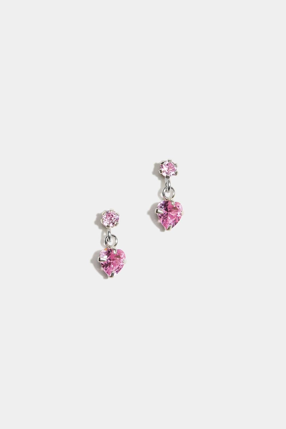 Øreringe i ægte sølv med hjertevedhæng i lyserøde Cubic Zirconia i gruppen Børn / Sølvsmykker til børn hos Glitter (405000265100)