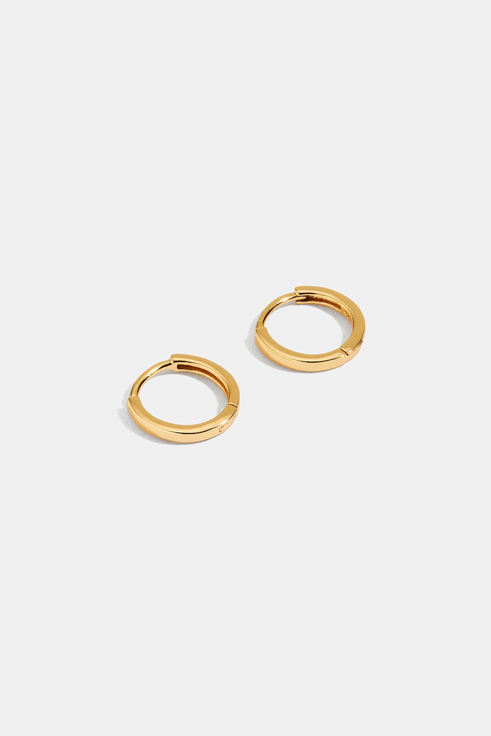 Glatte mini hoops forgyldt med 18 karat guld
