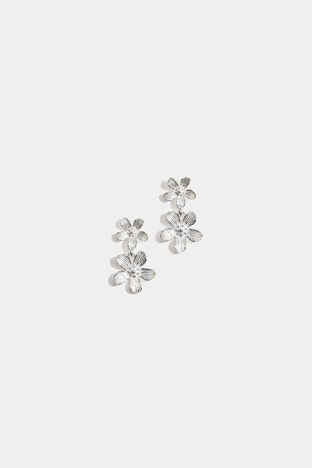 Hængende blomstervedhæng i ægte sølv i gruppen Ægte sølv / Sølvøreringe hos Glitter (553006191000)