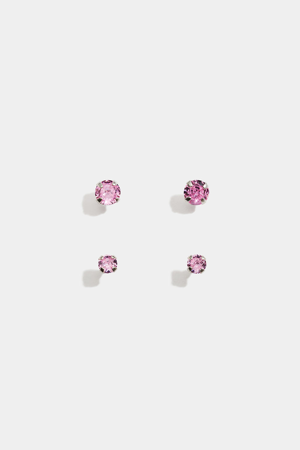 Små ørestikker i ægte sølv med lyserød Cubic Zirconia, 2-pak i gruppen Ægte sølv / Sølvøreringe / Ørestikker i ægte sølv hos Glitter (553006281000)