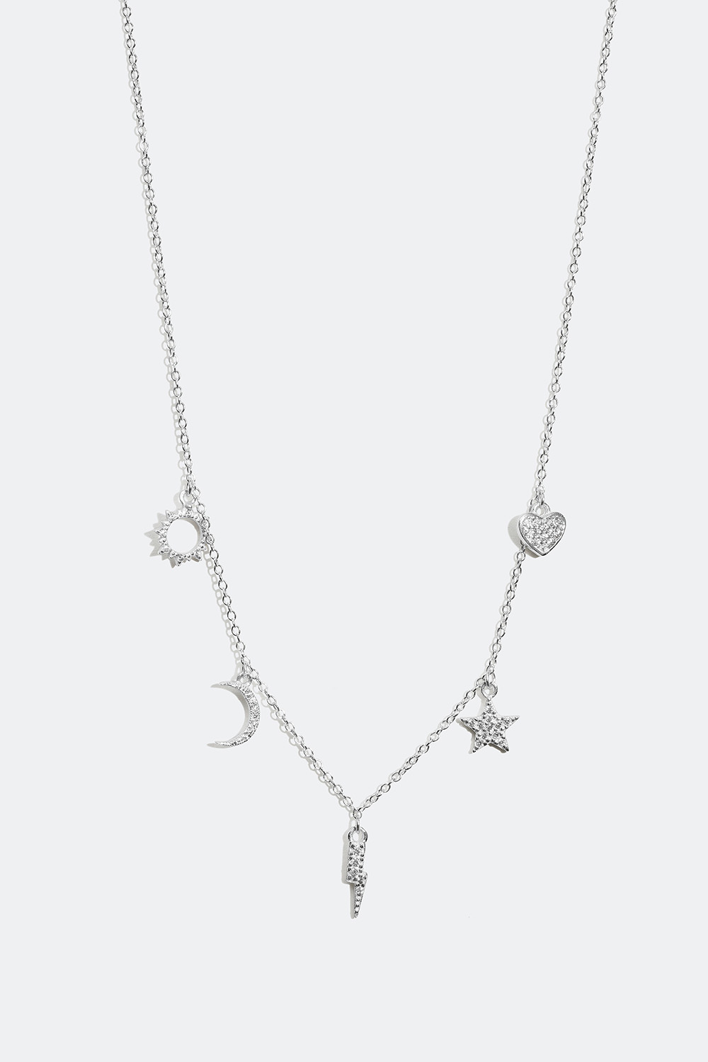 Halskæde i ægte sølv med forskellige vedhæng i gruppen Ægte sølv / Sølvhalskæder / Halskæder i ægte sølv med vedhæng hos Glitter (55400041)